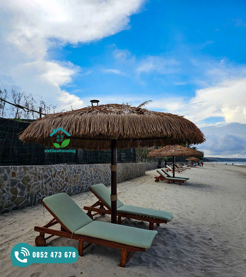 Thi Công Chòi Ven Biển Lợp Rơm Nhân Tạo Tại Phan Thiết đơn vị thi công chòi tại Phan Thiết