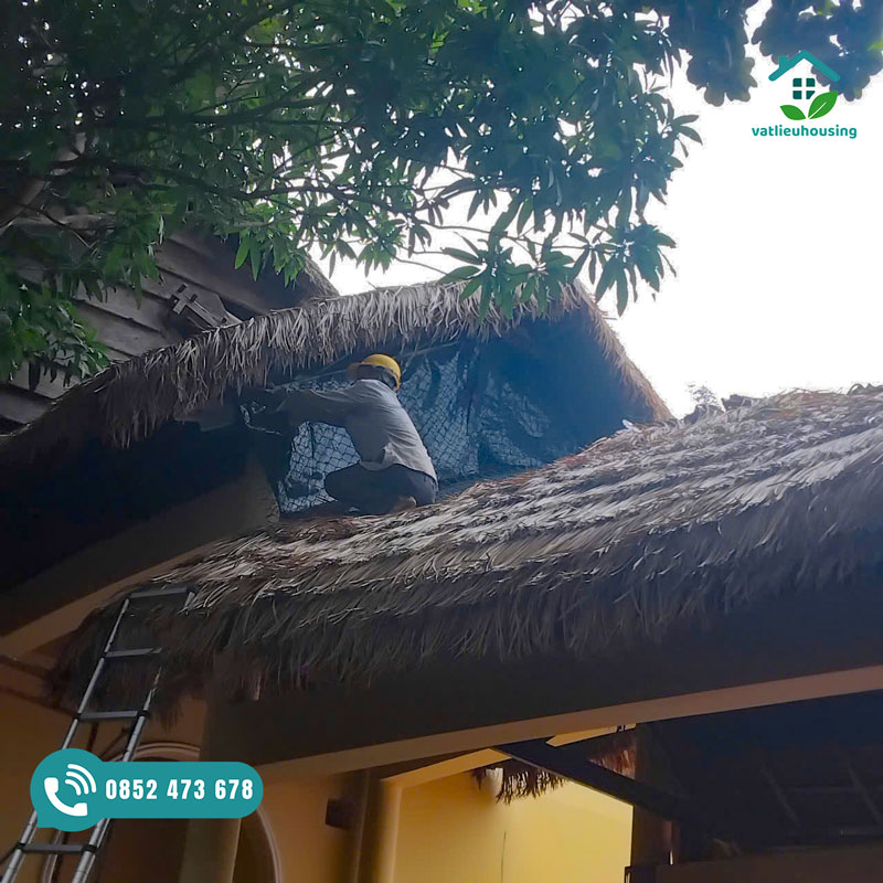 Mái lợp Rơm nhân tạo thi công cực dễ dàng